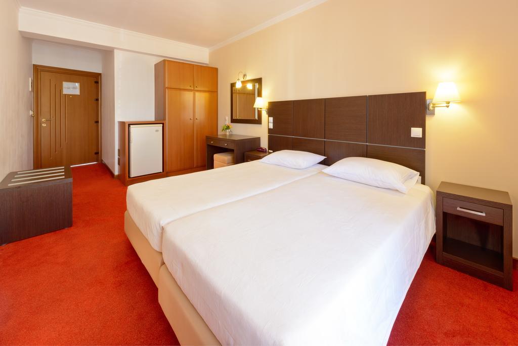 Akrata Beach Hotel Extérieur photo