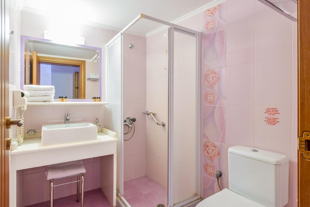 Akrata Beach Hotel Extérieur photo