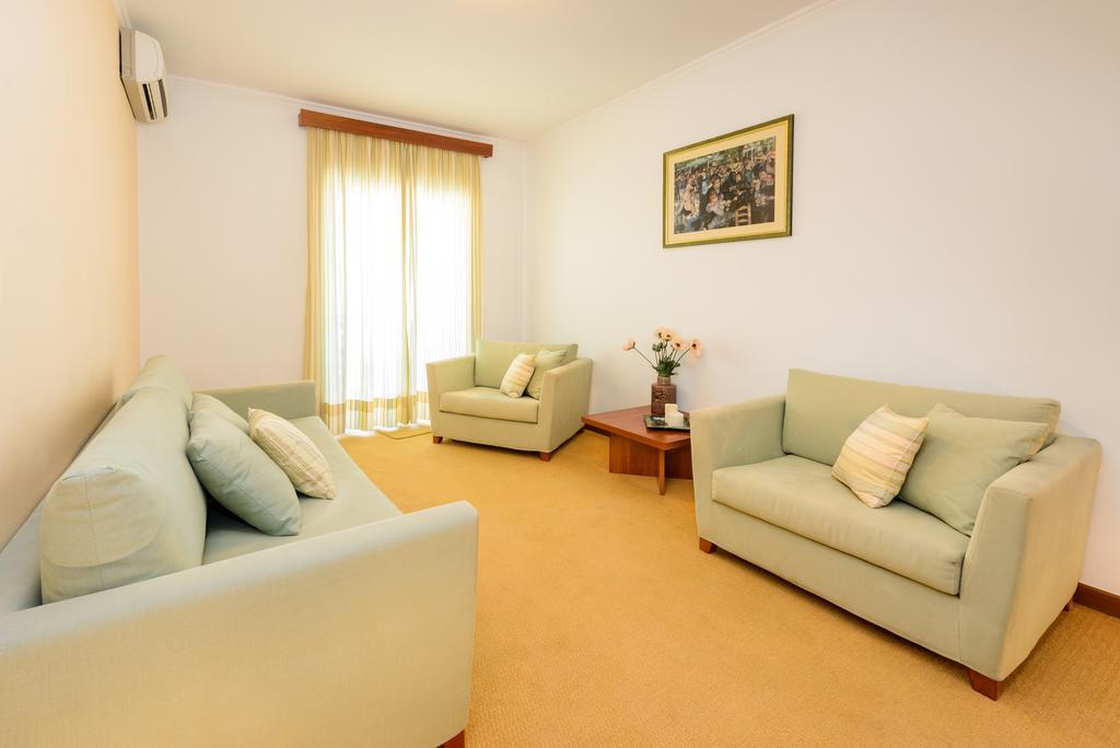 Akrata Beach Hotel Extérieur photo