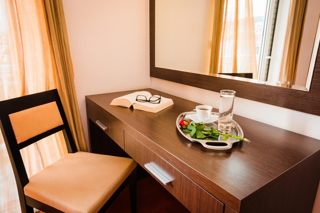 Akrata Beach Hotel Extérieur photo