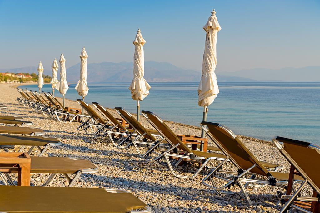 Akrata Beach Hotel Extérieur photo
